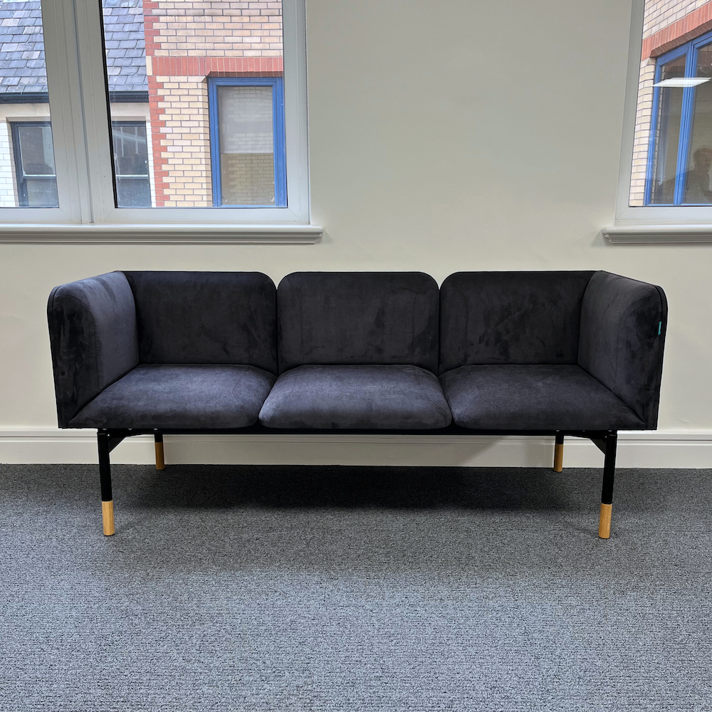 Jetty 3-Person reception sofa
